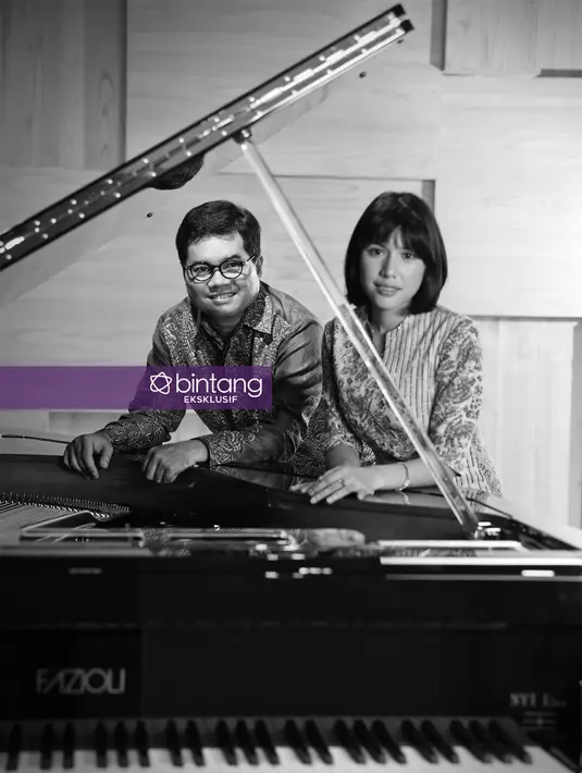 "Kita lagi bicarakan plannya. Jadi tujuannya bukan supaya mereka jadi musikus, tapi bisa mengaktifkan otak mereka, tentu sesitifitas juga. Mengasah toleransi mereka, terus main sama-sama, bikin orkes segala macam," lanjutnya. (Bambang E. Ros/Bintang.com)