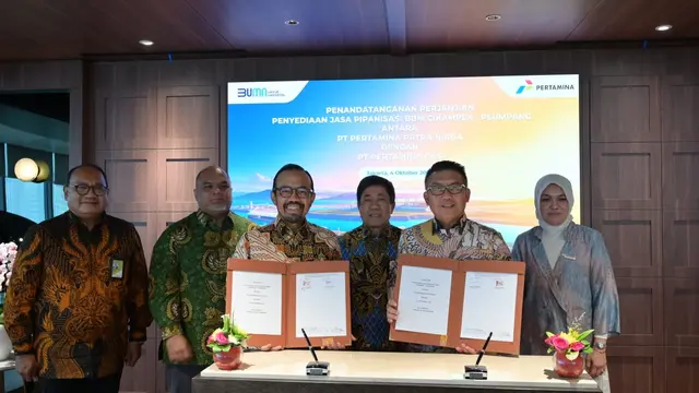 Penandatanganan kerja sama antara Pertagas dengan Pertamina Patra Niaga untuk pembangunan proyek pipa BBM dari Cikampek ke Plumpang. (Dok Pertamina)