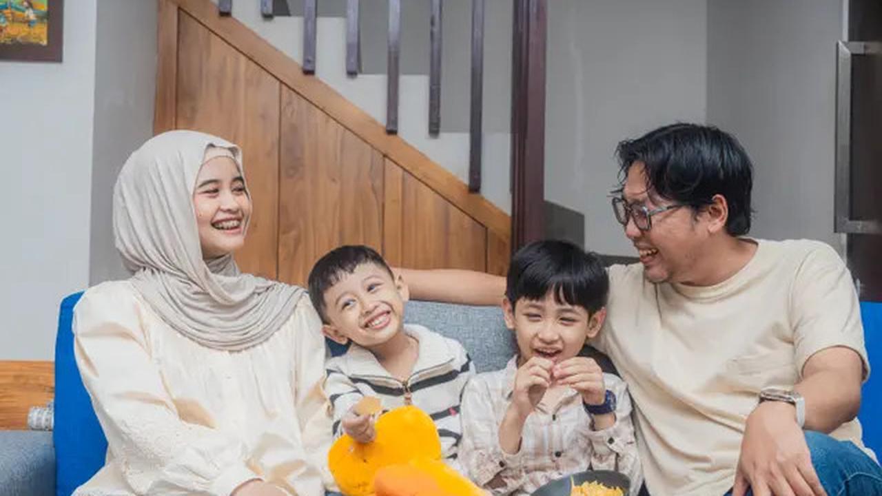 Kenali Gejala Hyper Parenting demi Kebaikan Anak