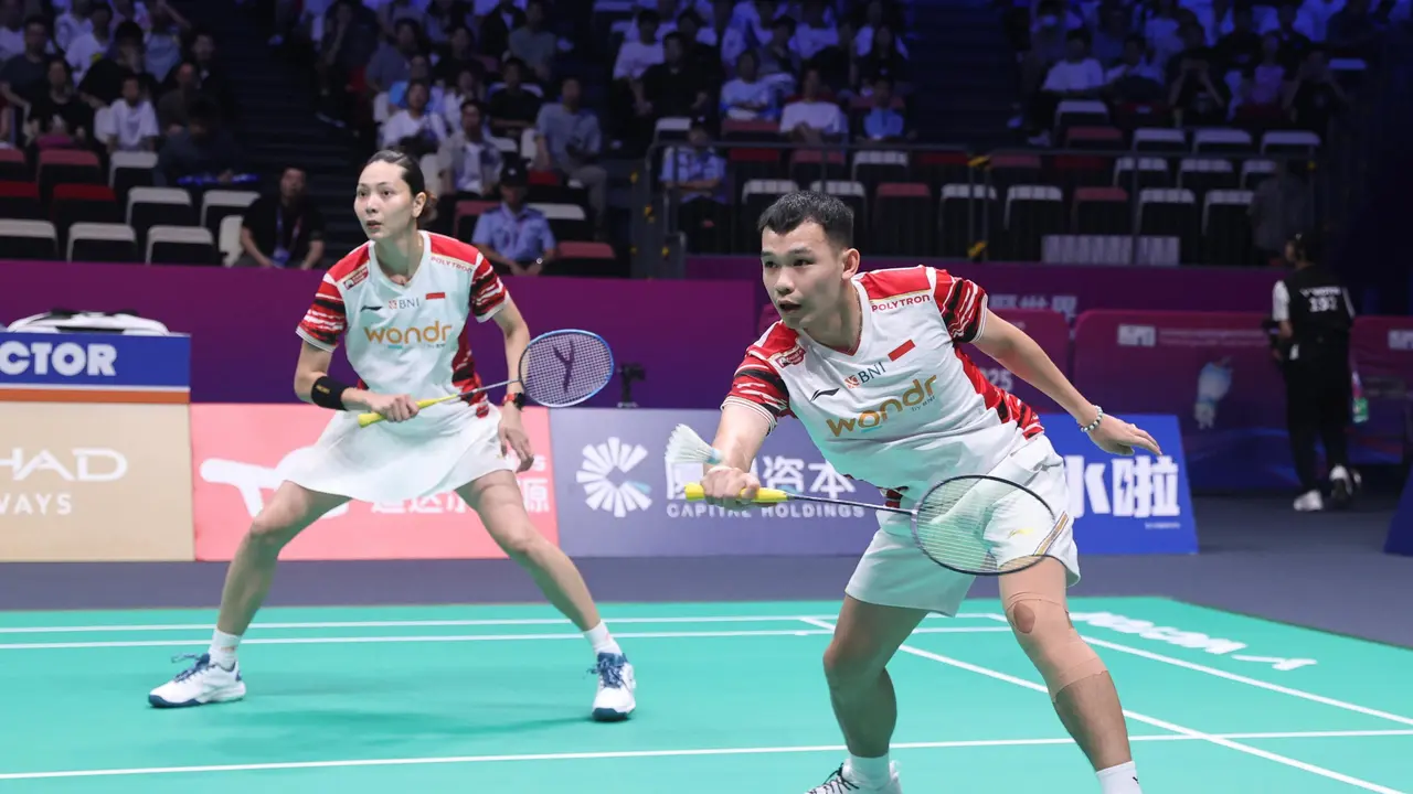 Rinov Rivaldy/Gloria Emanuelle Widjaja - Piala Sudirman 2025 - Bulu Tangkis