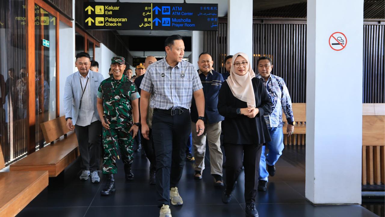 Menteri Koordinator Bidang Infrastruktur dan Pembangunan Kewilayahan (Menko Infra), Agus Harimurti Yudhoyono (AHY) kunjungi Banyuwangi
