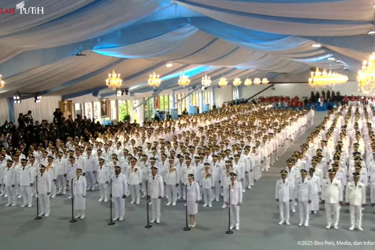 Presiden Prabowo Subianto melantik kepala daerah secara serentak di Istana Kepresiden, Jakarta, Kamis (20/2/2025).
