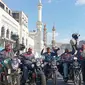 Kelompok biker Cross Route Club dari Pakistan. Foto milik peserta biker Jehangir Khan yang disebar oleh Cross Route Club di Facebook.