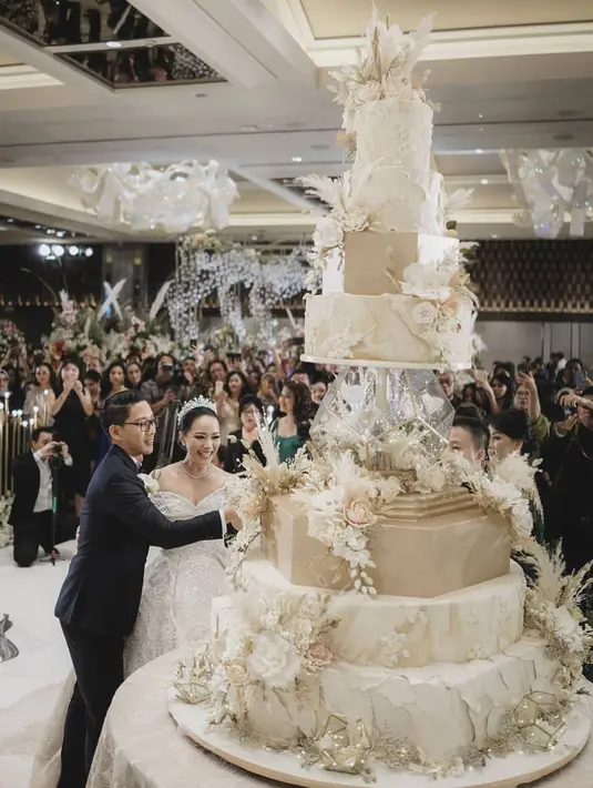 (Instagram/yuanitachrist)