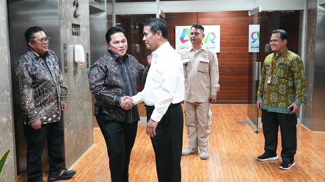 Erick Thohir Dukung Penuh Program dan Kebijakan Mentan Amran, Termasuk Kenaikan Kuota Pupuk Subsidi