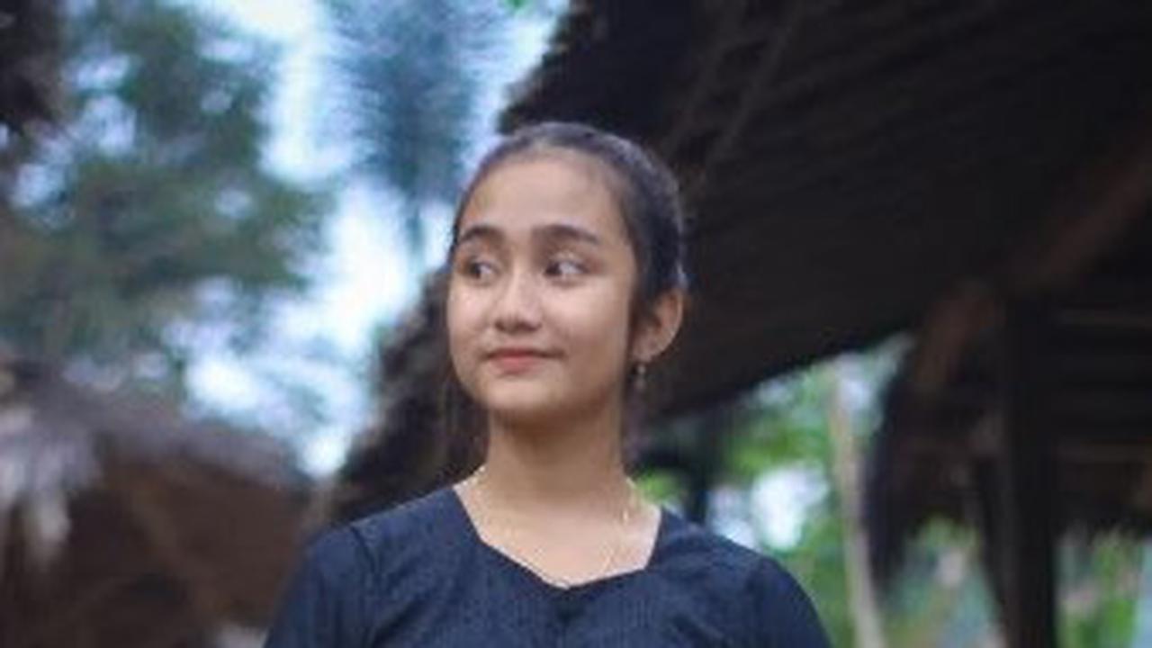 Rumsyah sampai saat ini memiliki 3 ribu lebih pengikut di Instagram. Ia tak banyak berinteraksi dengan followers, hanya kerap mengunggah potret diri.