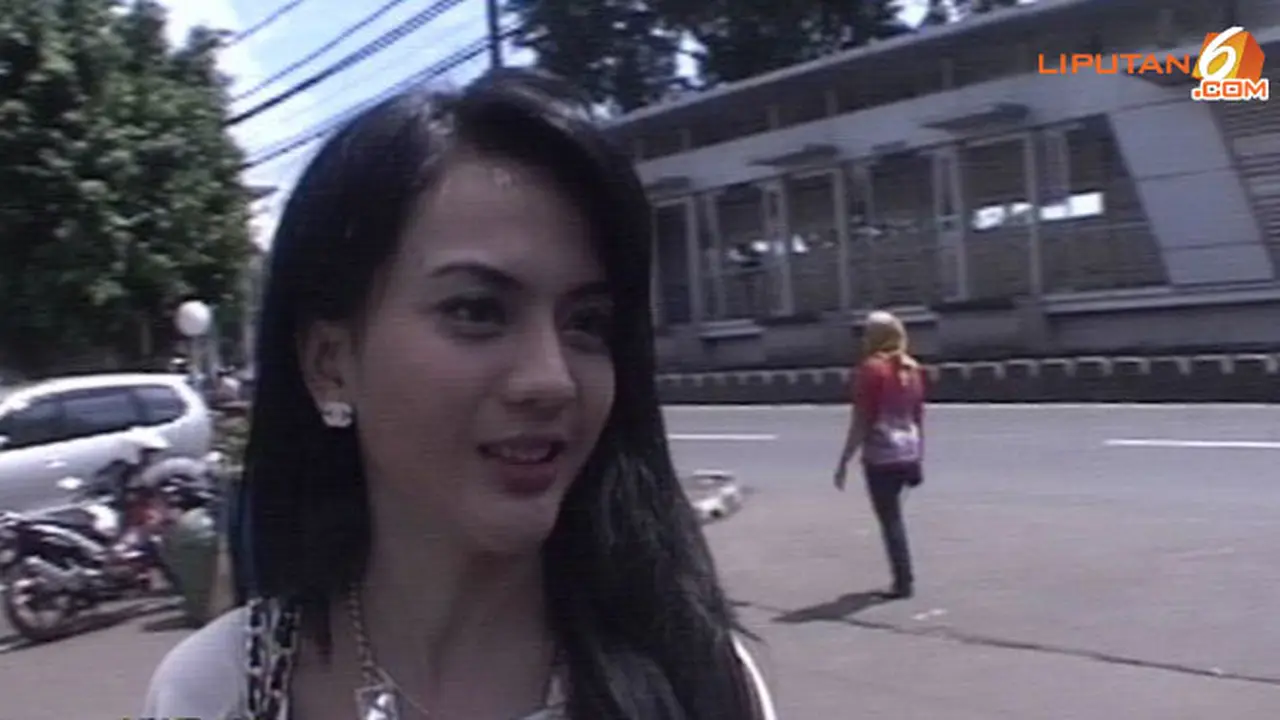 anggita-130726c.jpg
