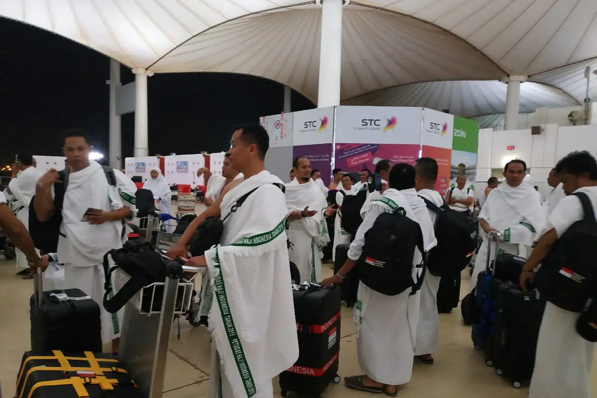 Petugas Haji melaksanakan Umroh sebelum siap melayani jemaah haji 1440H/2019M. Liputan6.com/Nurmayanti
