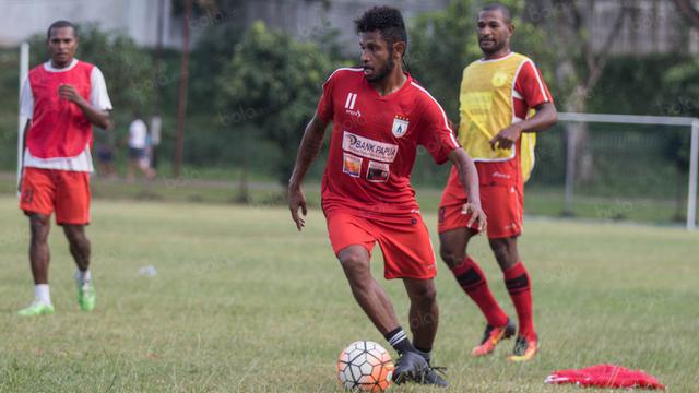 Persipura Jayapura, Ian Louis Kabes