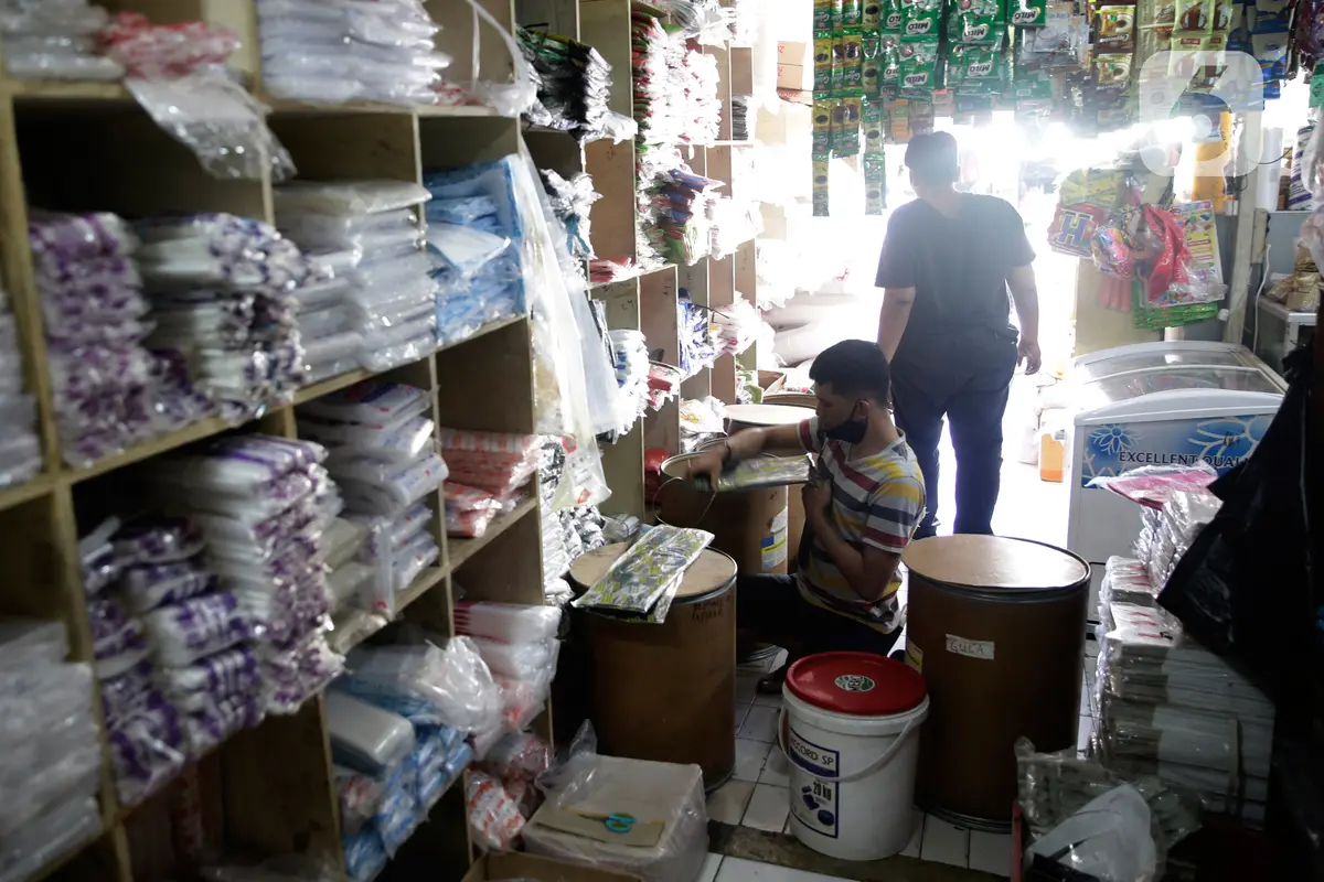 Wadah dan Kemasan Plastik Akan Kena Cukai
