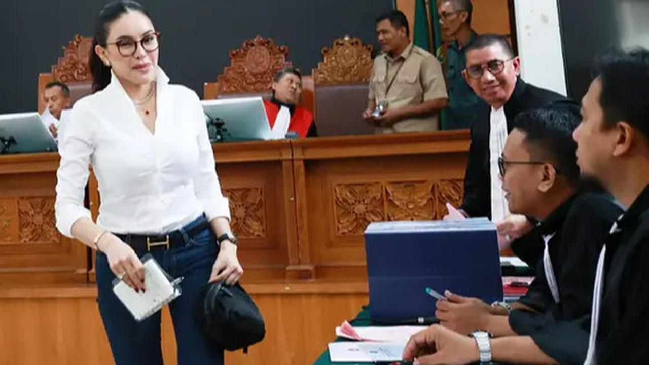 Nikita Mirzani Resmi Cabut Gugatan Dugaan Wanprestasi Terhadap Reza Gladys 'Alhamdulillah Sudah Dikabulkan