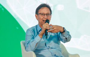 Menteri Kesehatan Budi Gunadi Sadiin dalam The 3rd Indonesia Health Partners Meeting (IHPM) 2025 bertema Harmony for Indonesia Health Transformation Acceleration di Balai Kartini, Jakarta, Senin (8/12/2025). Foto: Kemenkes RI.