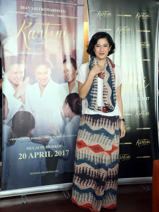 Berbincang dengan tim Bintang.com di SCTV Tower, Senayan, Jakarta, Kamis (9/3/2017), Dian menceritakan sikap Chistine Hakim yang membantunya dan pemain lain untuk dapat menjiwai setiap peran yang kami mainkan. (Nurwahyunan/Bintang.com)