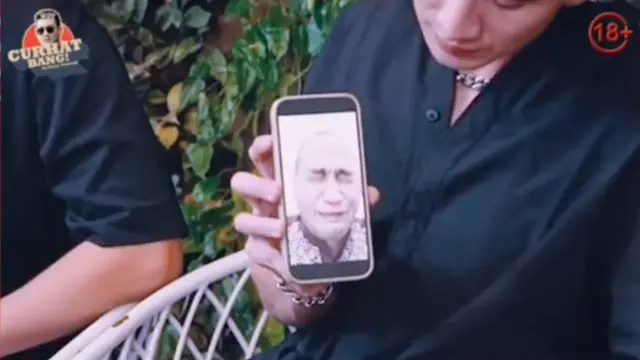 Momen Verrell Bramasta memperlihatkan video Ferry Irawan minta maaf sambil menangis. (Foto: Dok. Instagram @lambe_turah)