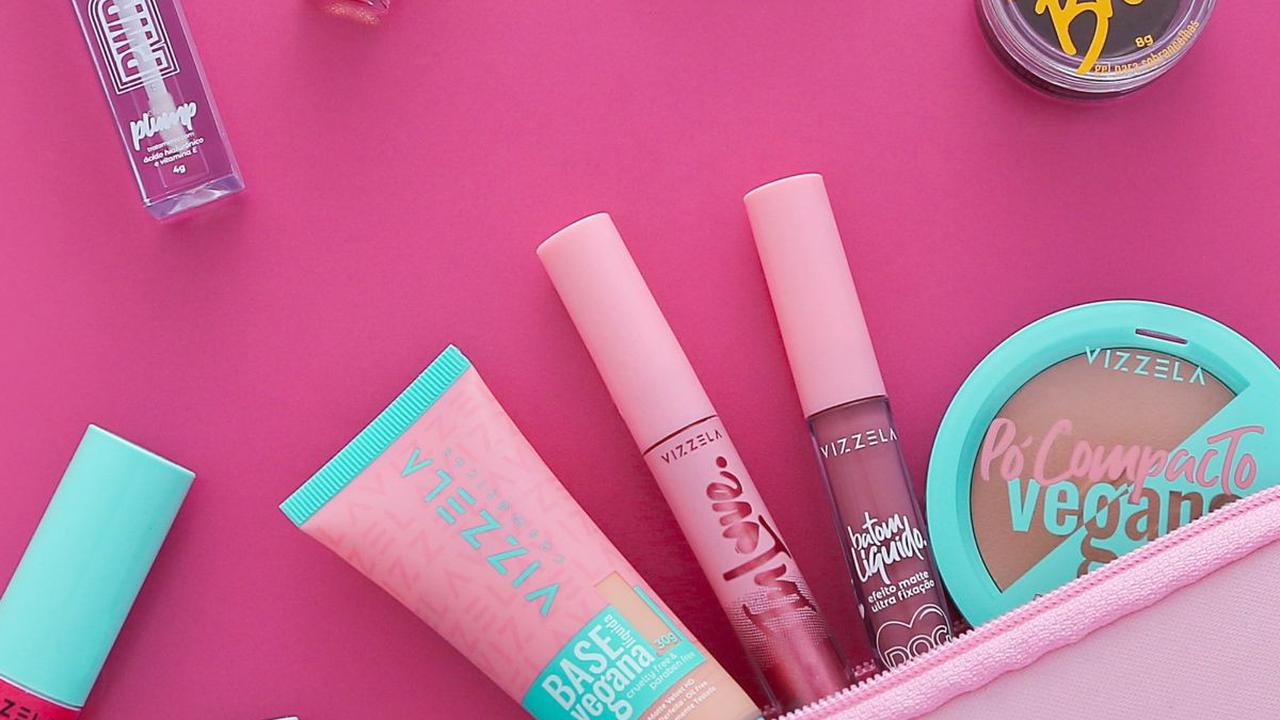 Tips Memilih Warna Lipstik yang Pas untuk Bibir Gelap Tren 2024