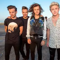 Johannah Deakin, ibu dari Louis Tomlinson meninggal dalam usia 43 tahun. Dikabarkan Johannah meninggal lantaran penyakit Leukimia yang dideritanya sejak beberapa waktu silam. (Instagram/onedirection)