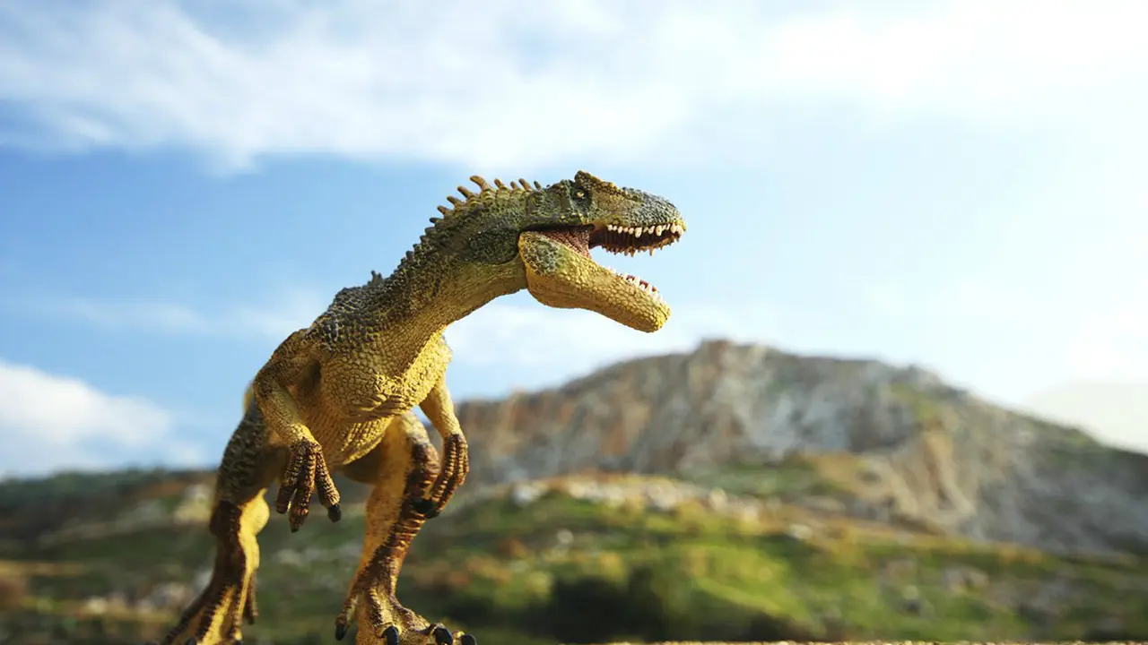 Tyrannosaurus rex atau biasa disebut T-rex