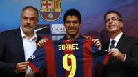 Luis Suarez akhirnya resmi diperkenalkan Barcelona (Quique Garcia/AFP)