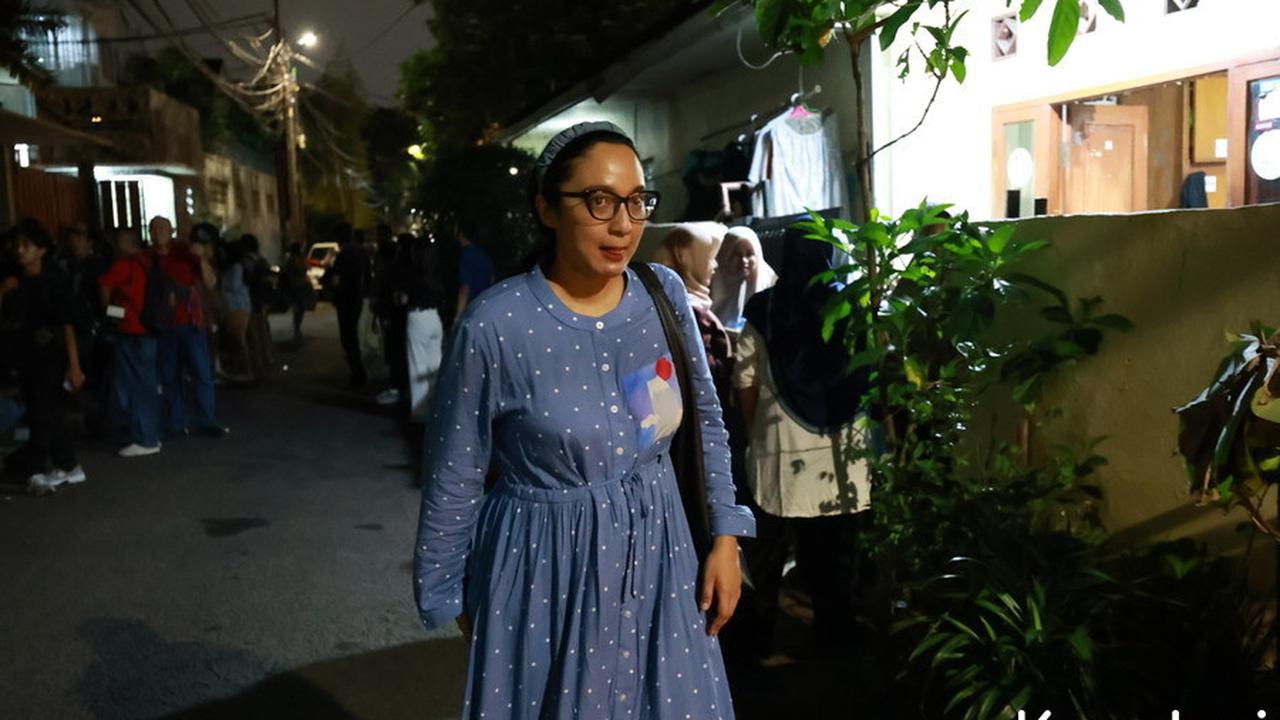 Ada Anies Baswedan - Ahok, Potret Suasana Rumah Duka Suami Najwa Shihab yang Sudah Ramai Didatangi Pelayat