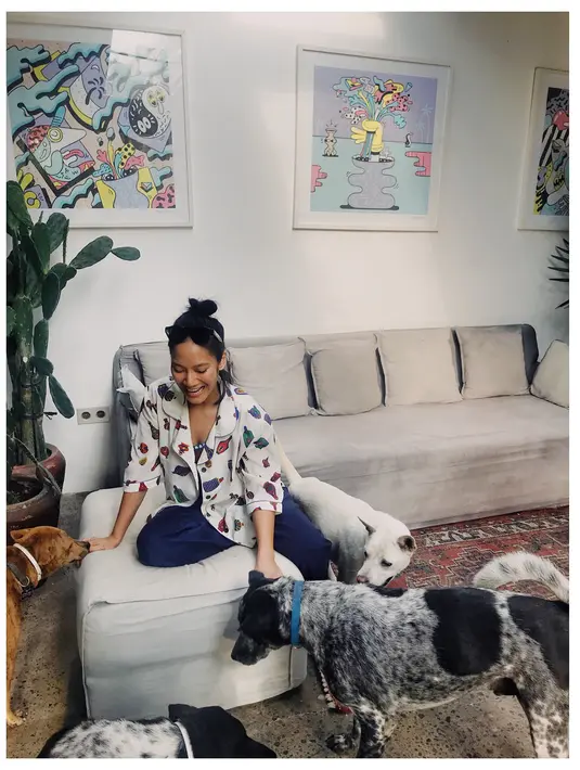 (Instagram/tarabasro)