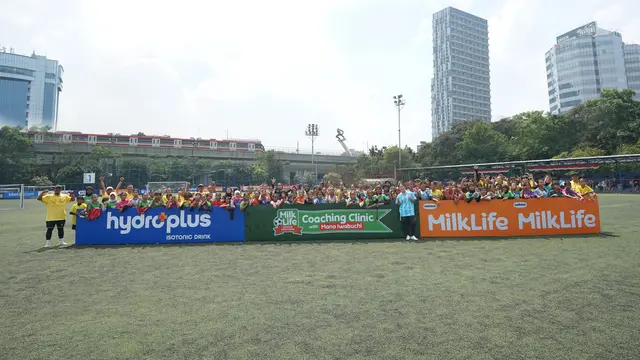 Mantan Pemain Jepang Mana Iwabuchi Latih Pesepak Bola Putri Belia Indonesia
