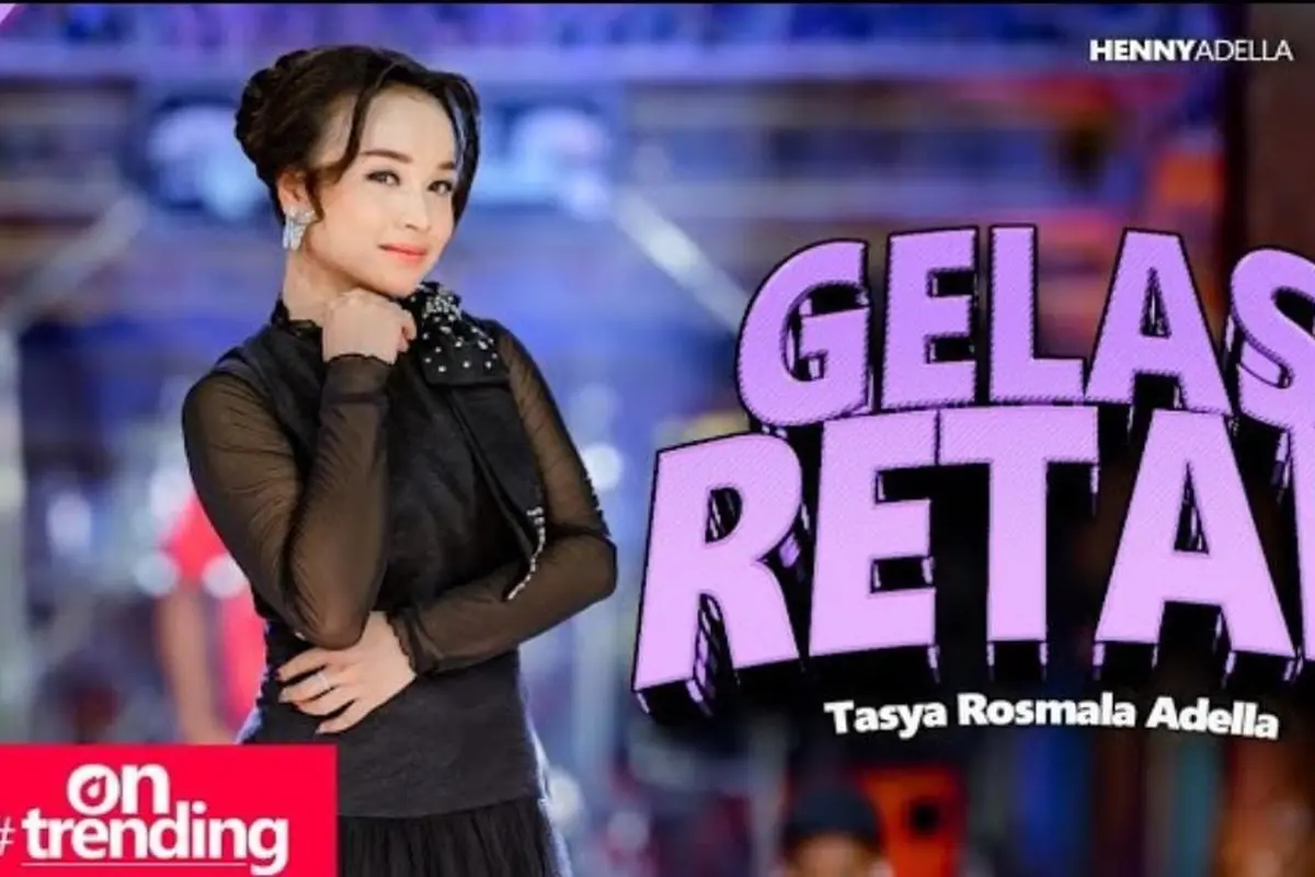 Live Music Perfomance by Tasya Rosmala Adella "Gelas Retak" (dok.YouTube Henny Adella)