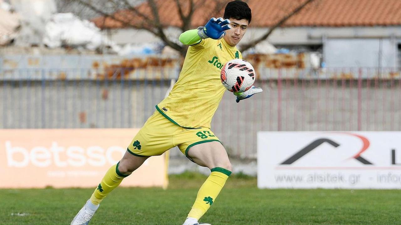 Cyrus Margono, kiper Panathinaikos B berdarah Indonesia.