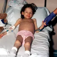 Selama lima tahun, anak ini 'tinggal' di dalam lemari. Tidak hanya itu, orangtuanya pun tega memerkosa dan menyiksanya. 