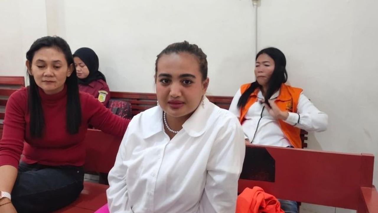 "Kita mendapatkan salinan dari PN Palembang pada hari ini dan langsung dieksekusi. MA menolak kasasi terdakwa Lina Mukherjee,"&nbsp;