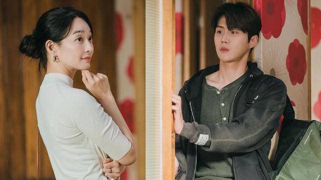 Intip Keceriaan Syuting Hometown Cha Cha Cha Kim Seon Ho Reka Ulang Adegan Titanic Di Kapal Nelayan Showbiz Liputan6 Com