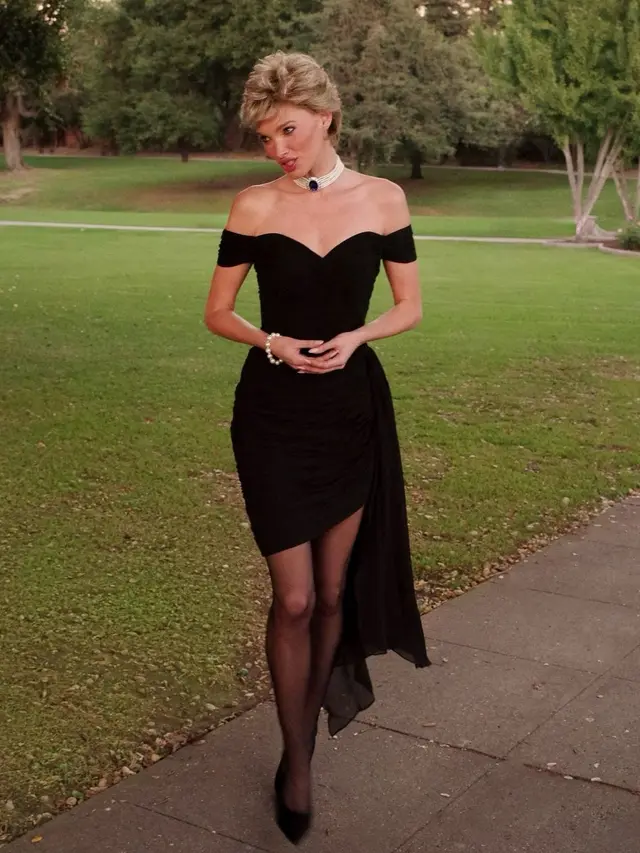 Bikin Kaget! Gaya Totalitas Elsa Hosk Pakai Revenge Dress untuk Kostum Halloween, Posenya Semirip Aslinya