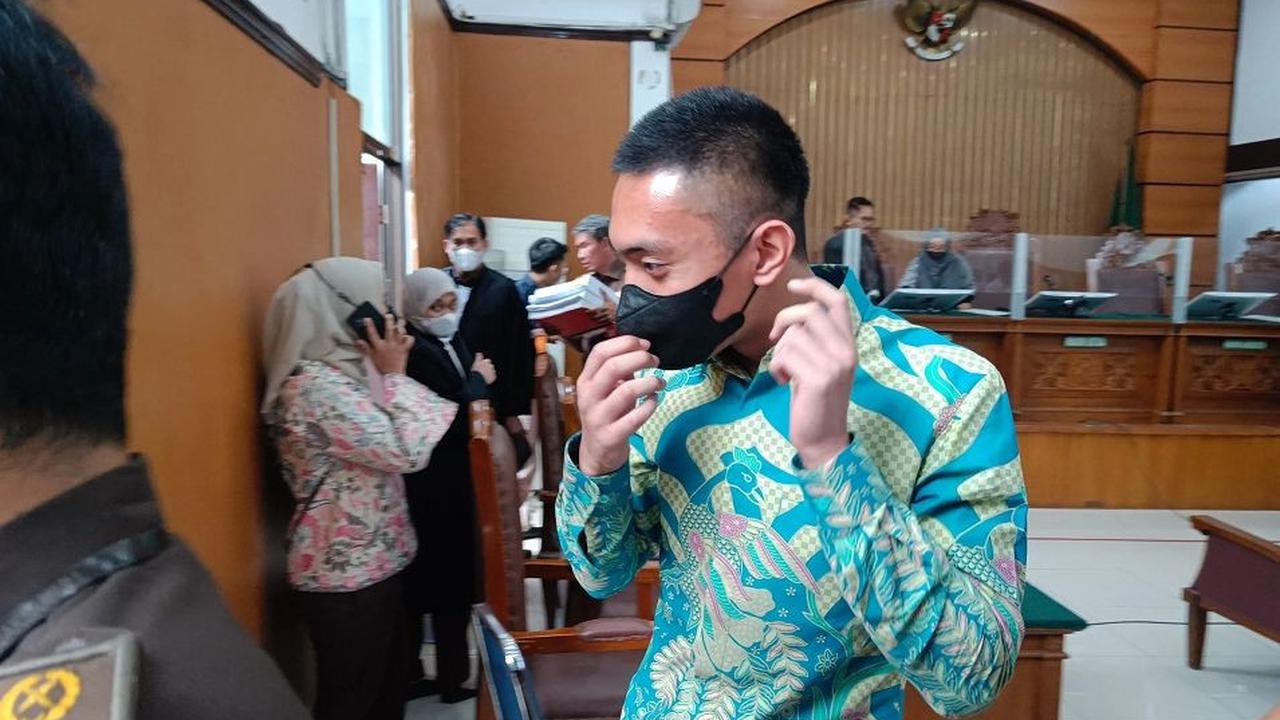 Di sisi lain kubu Mario Dandy akan mempertimbangkan saran majelis hakim agar menjual mobil Jeep Rubicon untuk memenuhi biaya ganti rugi kepada David Ozora.<br>