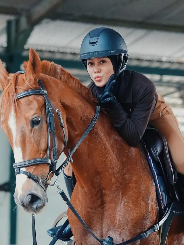 8 Gaya Sporty Lesti Kejora yang Tampak Fearless Saat Tekuni Olahraga Berkudaf