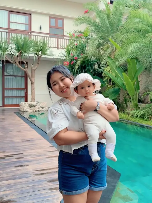 Potret Anak Kiky Saputri, Baby Kayya yang Tumbuh Sehat dan Menggemaskan