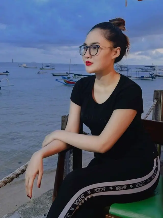 Ganti Gaya Rambut, 6 Potret Terbaru Nella Kharisma Ini Dipuji Bak ABG