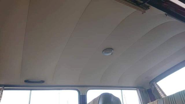 Toyota Hiace jadul (Facebook/Sri Lankan Van Riders)