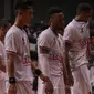 Ekspresi kecewa para pemain Hangtuah Sumsel usai kalah dari Aspac Jakarta pada laga Perbasi Cup 2017 di Sports Mall, Kelapa Gading, Jakarta, (09/11/2017). Aspac menang 74-72.  (Bola.com/Nick Hanoatubun)