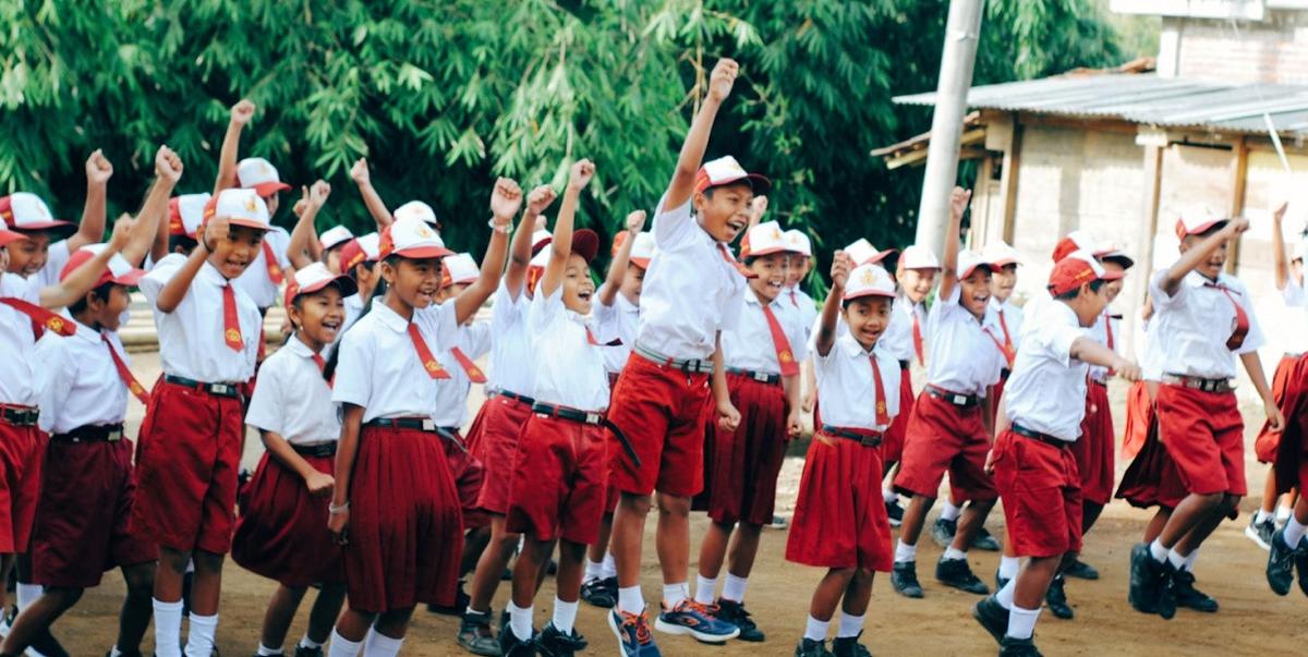 Ilustrasi Anak Sekolah