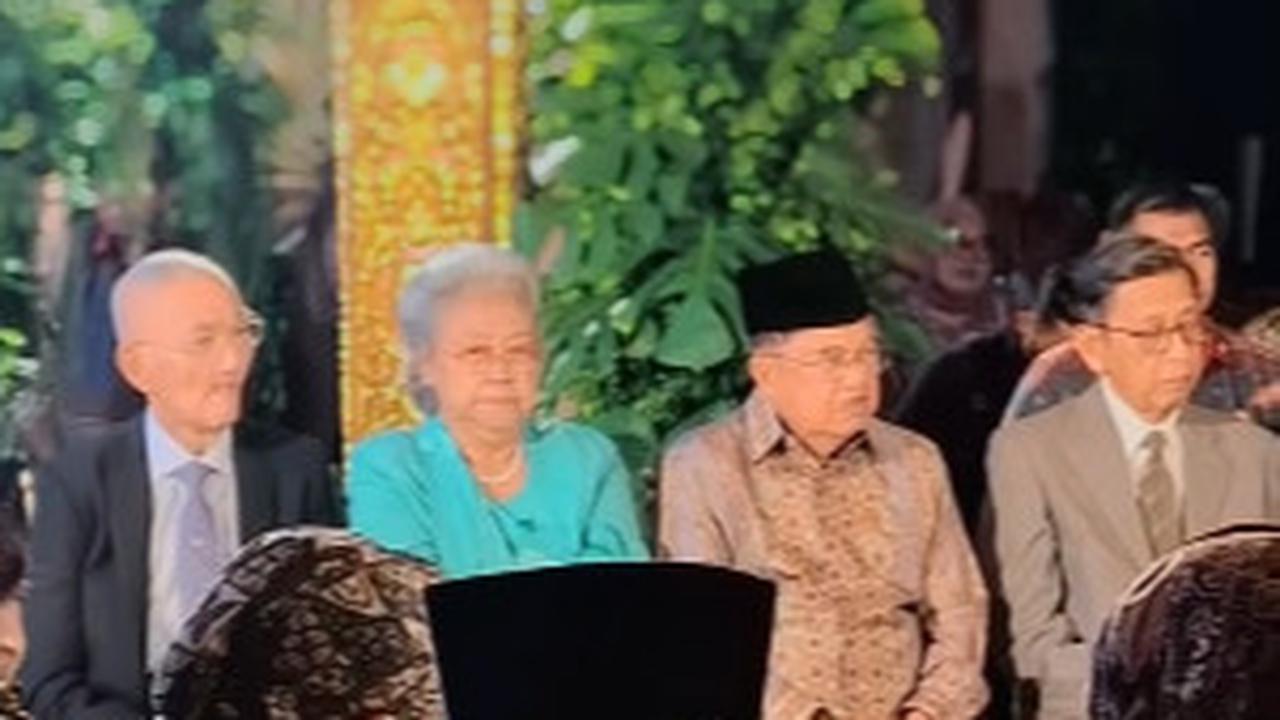 Tiga Mantan Wapres Duduk Sejajar Hadiri Akad Nikah Putri Andika Perkasa