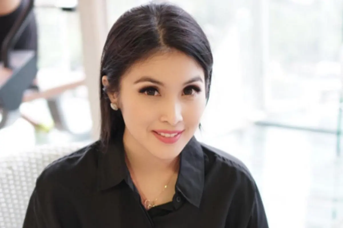[Bintang] Sandra Dewi