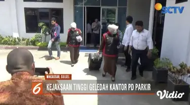 Kejaksaan Tinggi Sulselbar geledah kantor PD Parkir Makassar terkait dugaan korupsi senilai Rp 1,9 miliar.