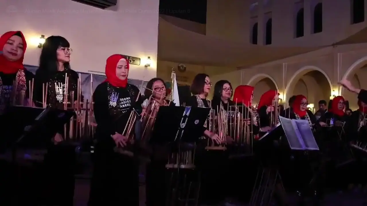 Pertunjukan Angklung Indonesia Meriahkan Piala Dunia 2022 Qatar.