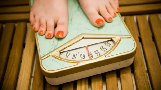 Benarkah Makan Malam Bikin Gemuk?