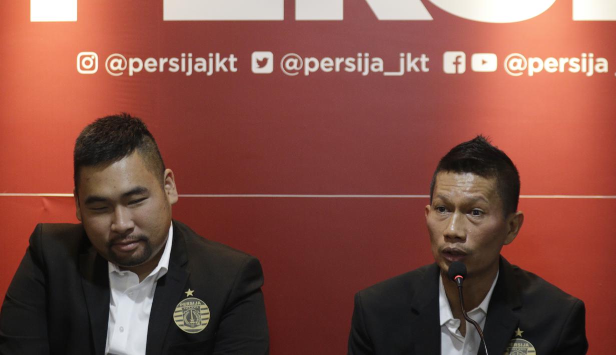 Pemain Persija Jakarta, Ismed Sofyan, memberikan keterangan saat jumpa pers di Jakarta, Rabu (22/1/2020). Ismed Sofyan akan dikirim ke Spanyol untuk menimba ilmu kepelatihan di Deportivo Alaves. (Bola.com/M Iqbal Ichsan)