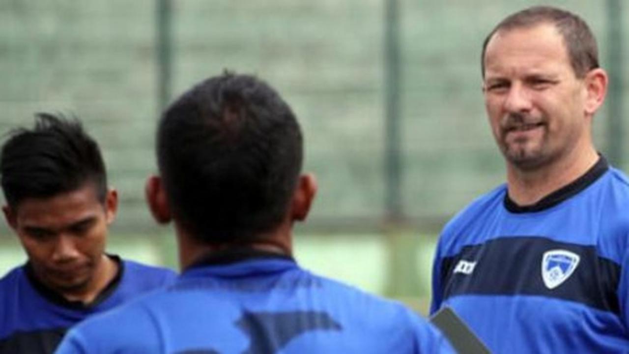 Dejan Antonic lanjutkan sekolah UEFA Pro