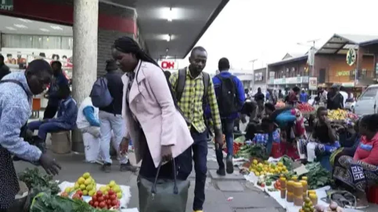 Dia bersama sang istri Tsitsi mendirikan Higherlife Foundation, yang mendukung anak-anak yatim piatu dan miskin di Zimbabwe, Afrika Selatan, Burundi, dan Lesotho.