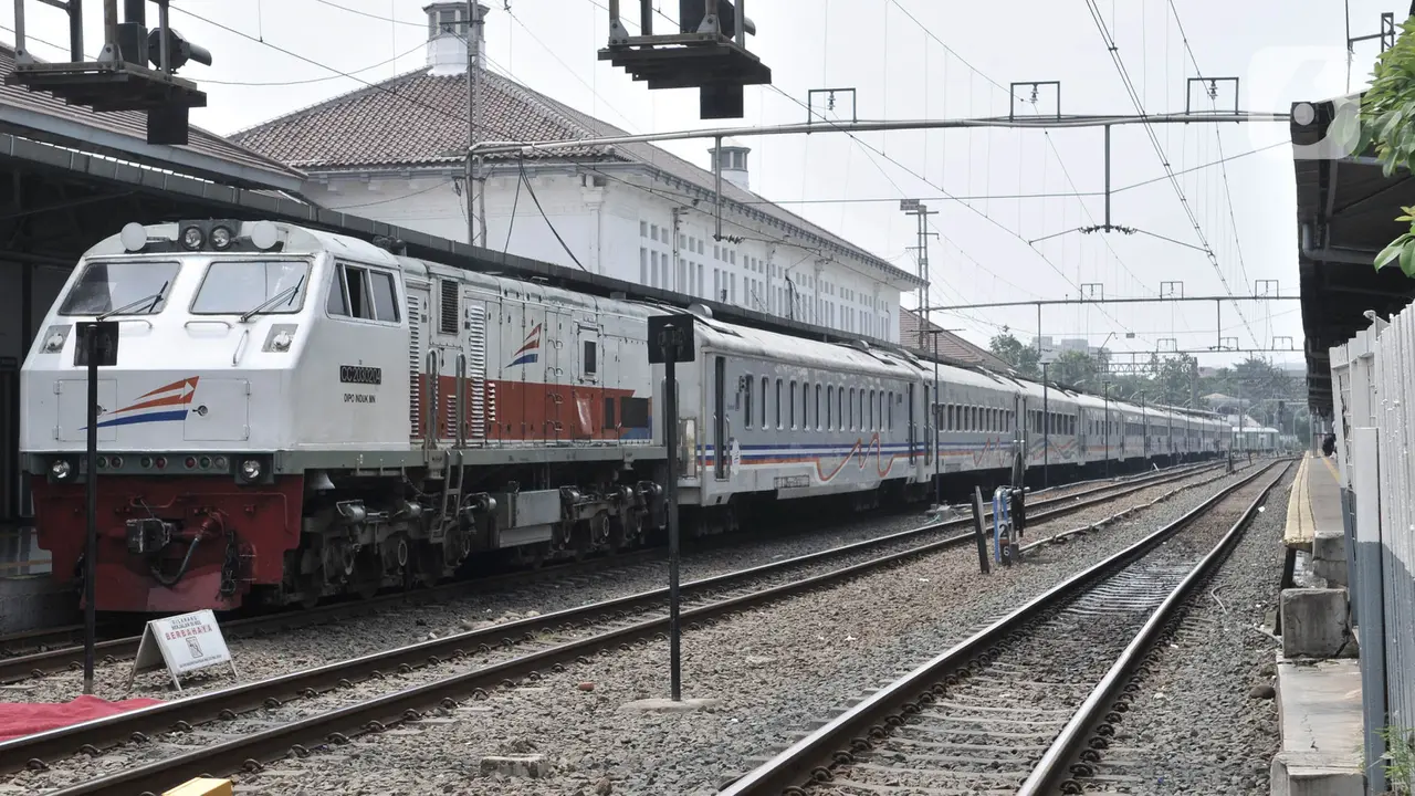 KAI Batalkan 28 Perjalanan Kereta Jarak Jauh