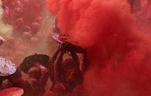 FOTO: Keseruan Warga India 'Perang' Bubuk Warna-warni di Festival Holi