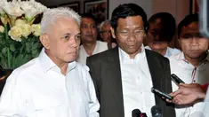 Hatta Rajasa bertemu Mahfud MD  di Rumah Polonia, Cipinang Cempedak, Jakarta Timur, Kamis (22/5/2014) (Liputan6.com/Johan Tallo)