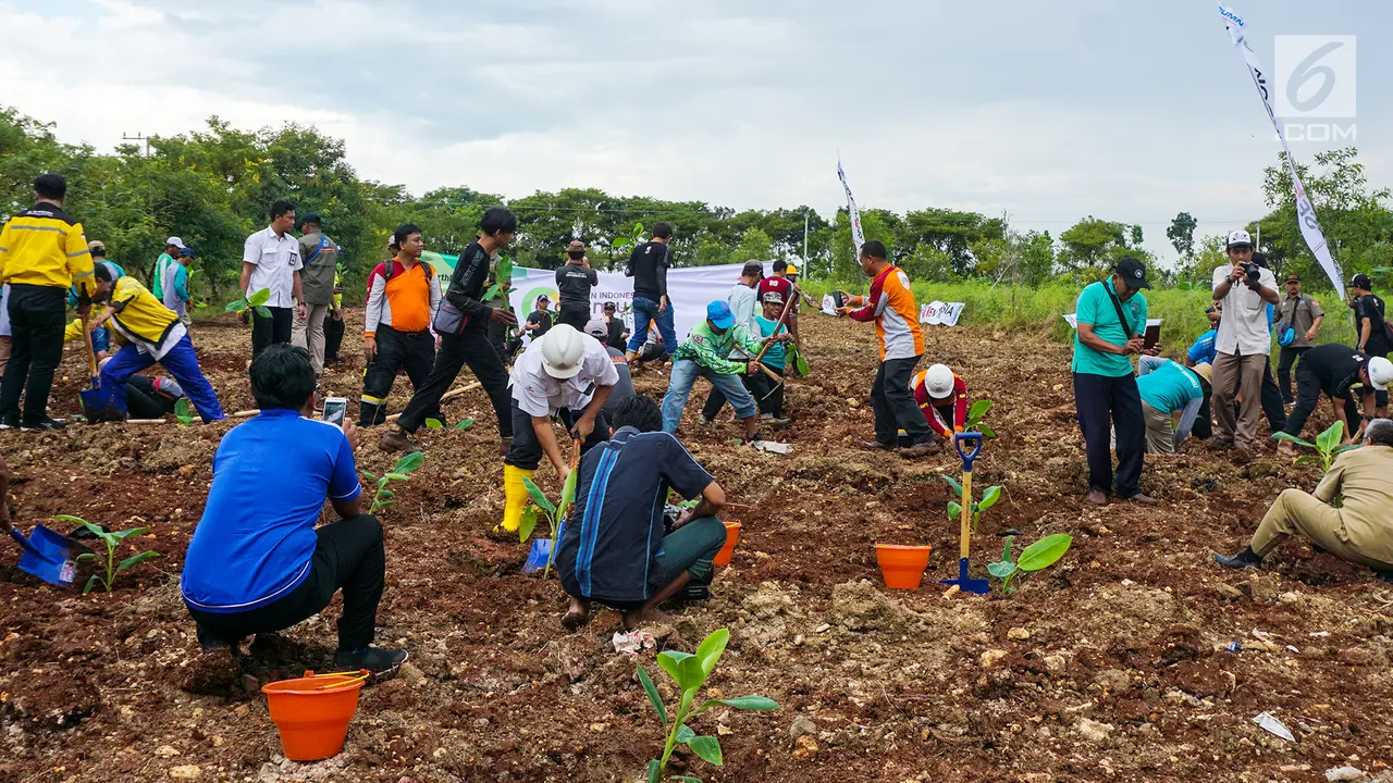 Peringati Hari Bumi Semen Indonesia Serentak Lestarikan Lingkungan